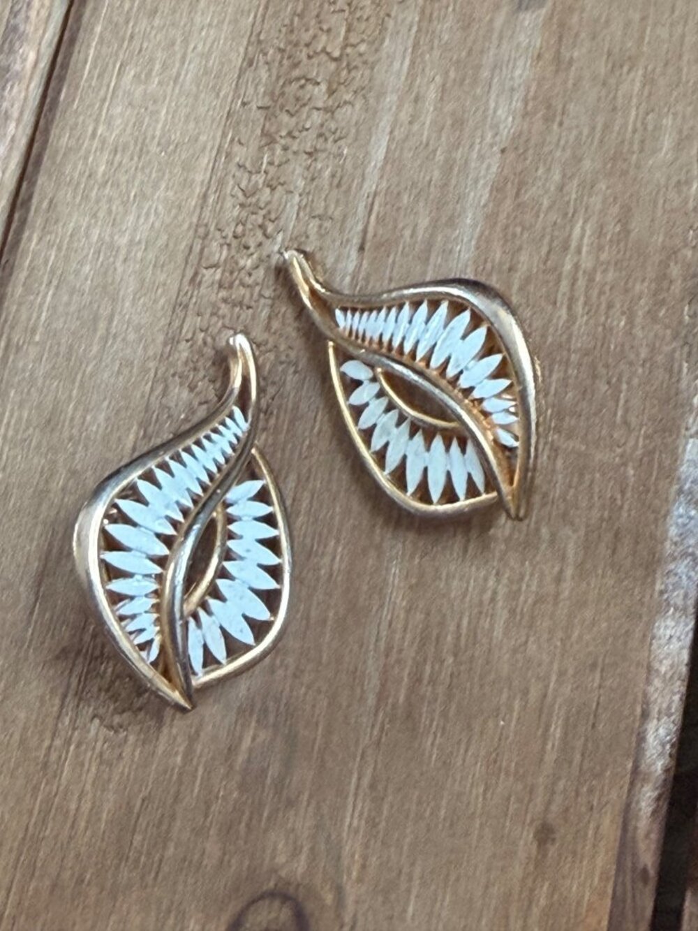 Vintage Gold-Tone & White Enamel Leaf Clip-On Earrings In Gift Box